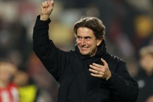 弗兰克：理查利森进球相当精彩 库杜斯每次拿球观众都为他鼓掌