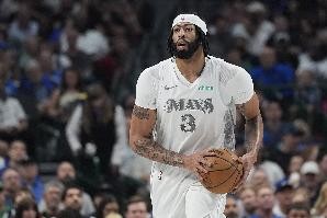 开云体育-基德：希望戴维斯能积极健康的打球 他将受到28分钟出场时间限制