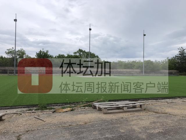 28-五人制人工草坪场地.jpg